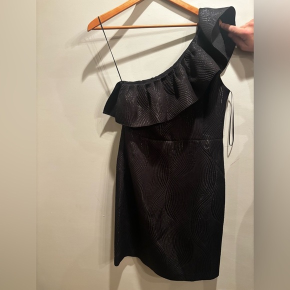 Halston Heritage Elegant Black One-Shoulder Dress size 8 party cocktail holiday - Picture 9 of 10